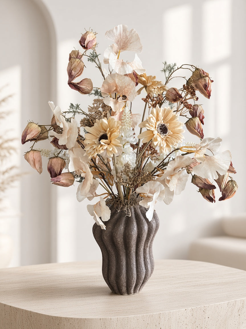 Exclusief Japandi Kunstbloemstuk met Vaas – Extra Vol in Crème & Beige