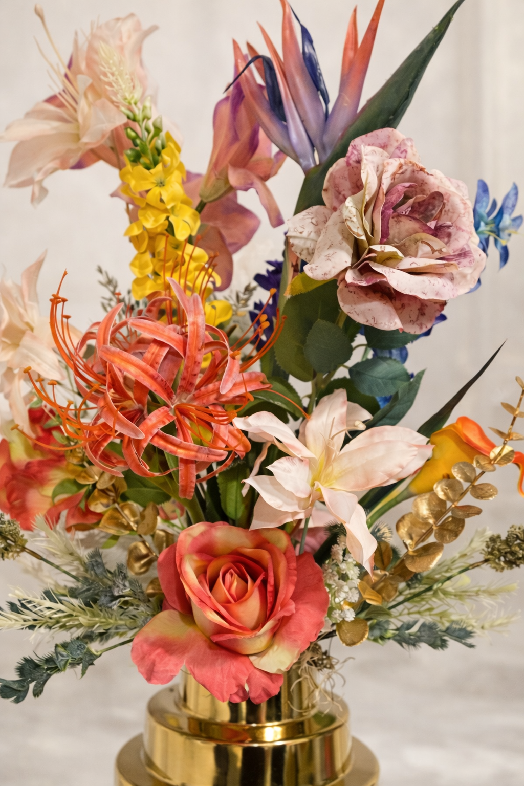 tropisch kunstbloemen bloemstuk oranje roze 65cm met vaas