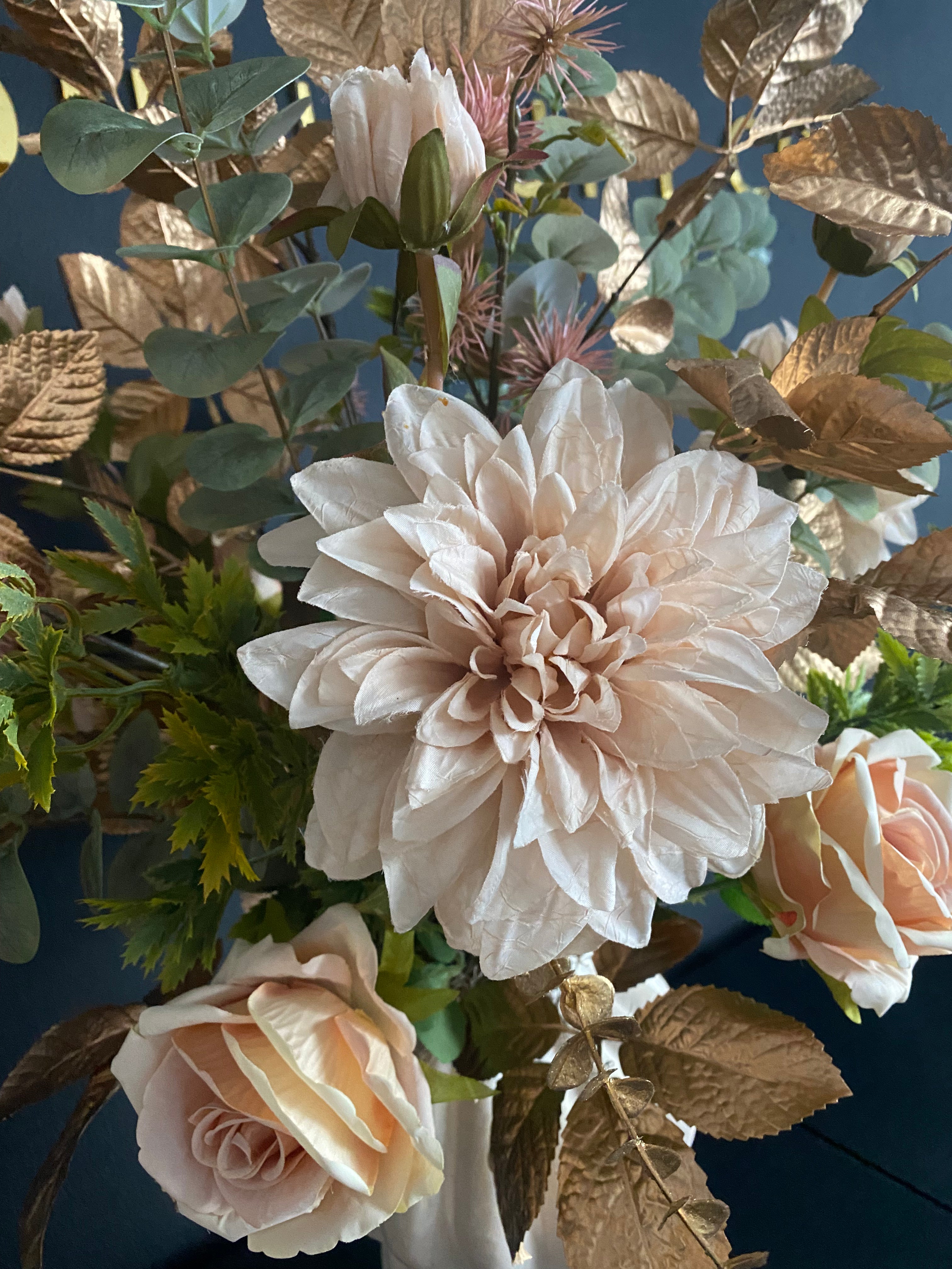Luxe Vol Kunstbloemstuk met Vaas – Champagne, Perzik & Crème 80cm