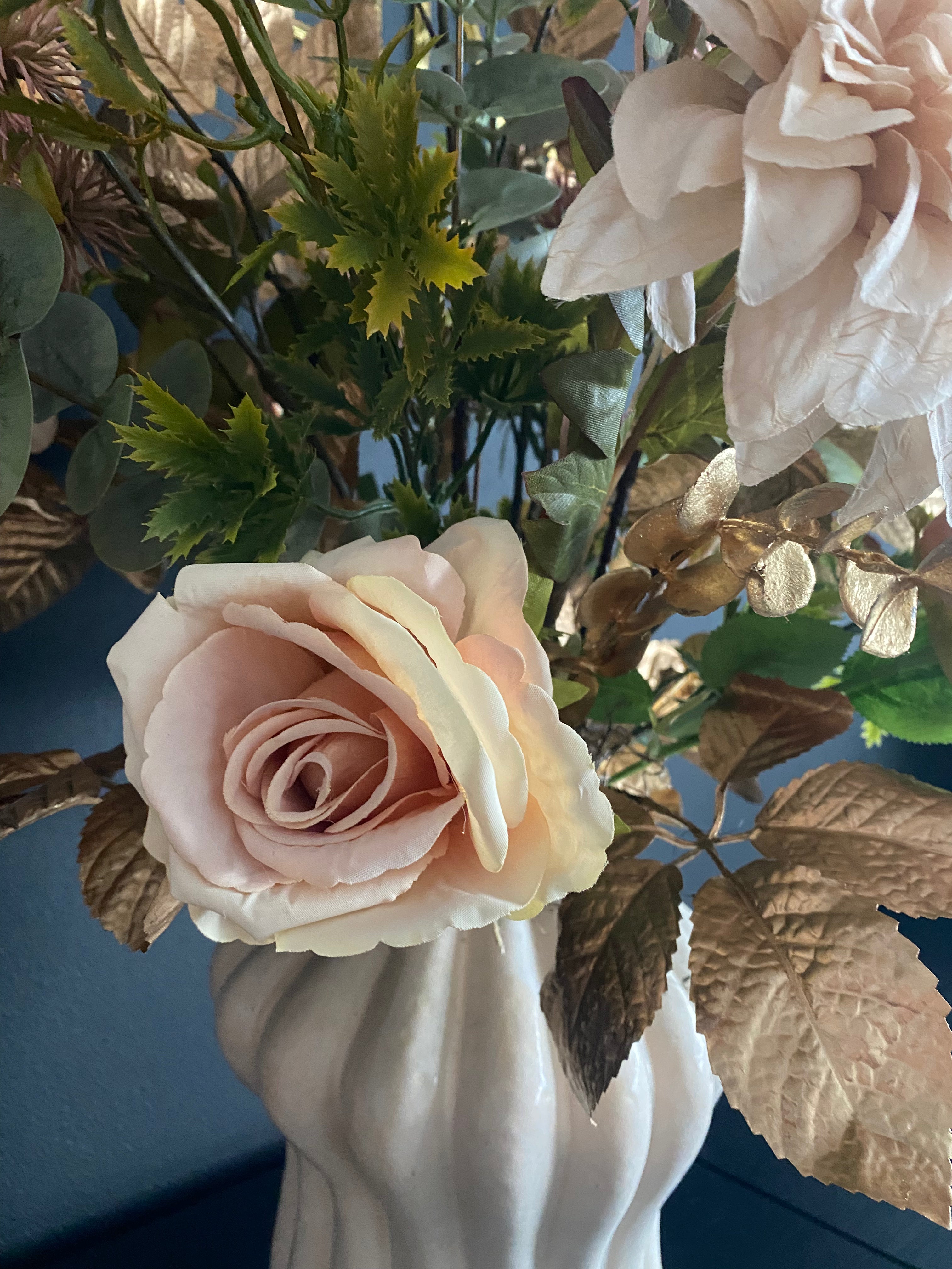 Luxe Vol Kunstbloemstuk met Vaas – Champagne, Perzik & Crème 80cm